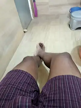 mkmony online show from October 29, 2025, 10:25 am