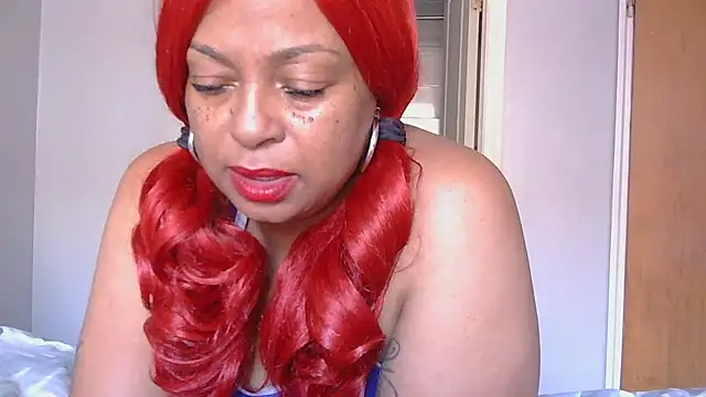 MSweetLindaParks online show from September 20, 2025, 5:07 pm