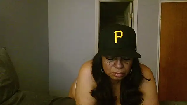 MSweetLindaParks online show from March 12, 2026, 10:36 pm