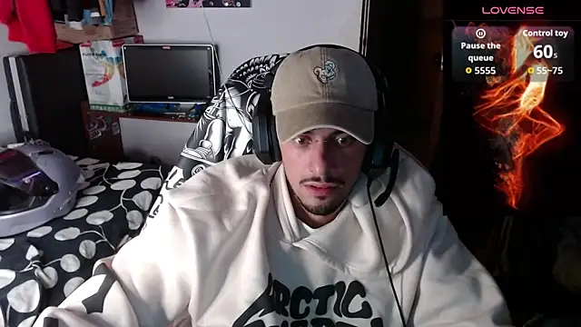 Snapshot of Apolo_S chatting on February 20, 2026, 5:15 am Apolo S online show from February 20, 2026, 5:15 am