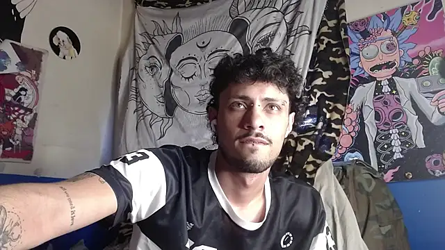 Snapshot of Apolo_S chatting on September 25, 2025, 5:19 pm Apolo S online show from September 25, 2025, 5:19 pm