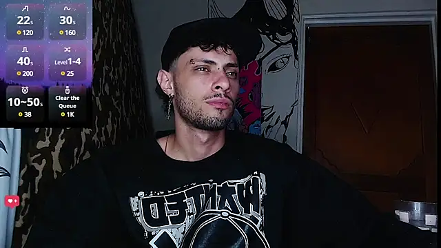 Snapshot of Apolo_S chatting on March 7, 2025, 2:36 am Apolo S online show from March 7, 2025, 2:36 am