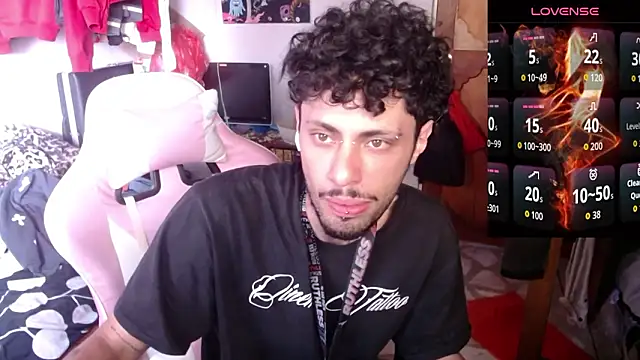 Snapshot of Apolo_S chatting on March 3, 2026, 6:04 pm Apolo S online show from March 3, 2026, 6:04 pm