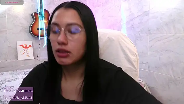LauraRuiz1 online show from June 5, 2026, 10:48 pm