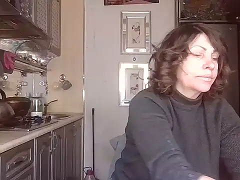 Baby-Matilda online show from March 5, 2025, 9:38 am