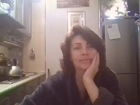 Baby-Matilda online show from October 4, 2025, 7:04 pm