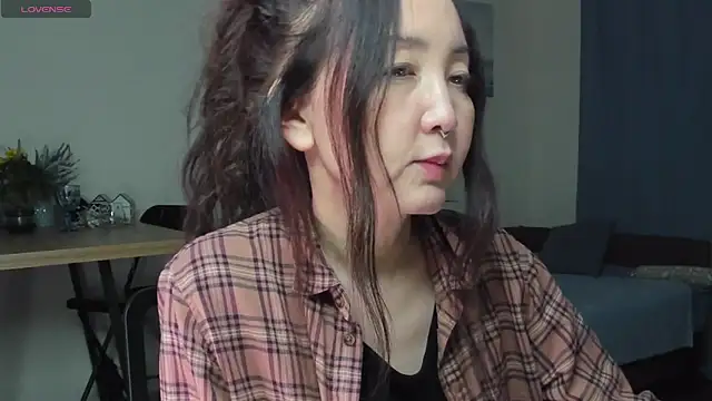 AvroraSakura online show from March 9, 2025, 5:17 pm