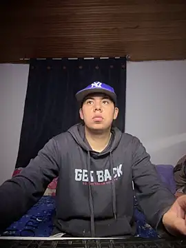 nicesweetcheeks online show from December 31, 2024, 5:00 am