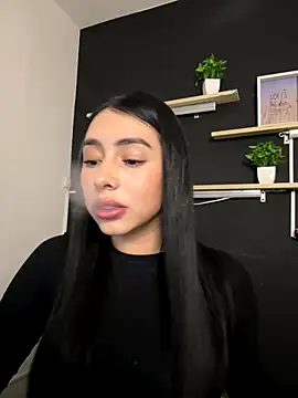 isabella jade online show from January 6, 2026, 10:36 pm