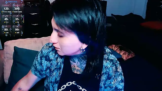 Marieblueeyes online show from September 18, 2025, 4:43 pm