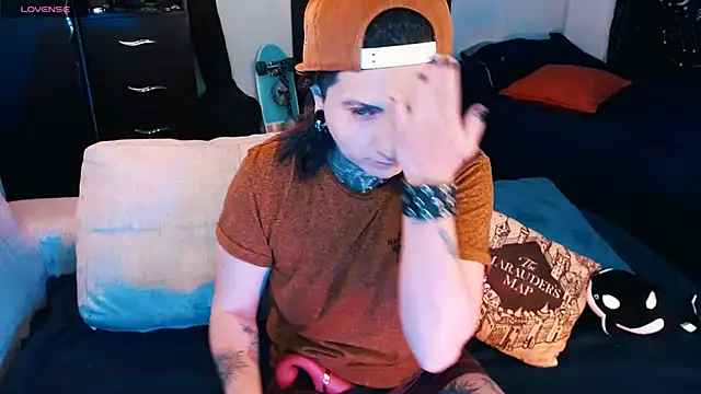 Marieblueeyes online show from October 2, 2025, 12:19 pm