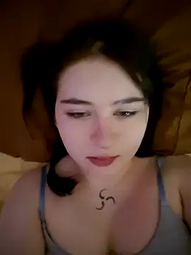 Snapshot of Yammy_Yumi chatting on February 17, 2025, 3:25 am Yammy Yumi online show from February 17, 2025, 3:25 am