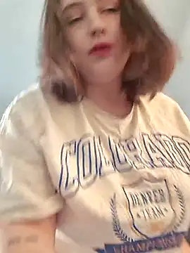 Snapshot of Yammy_Yumi chatting on November 7, 2025, 1:26 pm Yammy Yumi online show from November 7, 2025, 1:26 pm