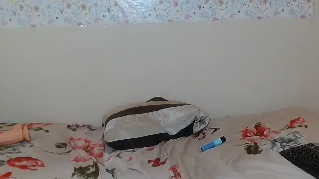 Nonelela online show from November 8, 2025, 4:27 am