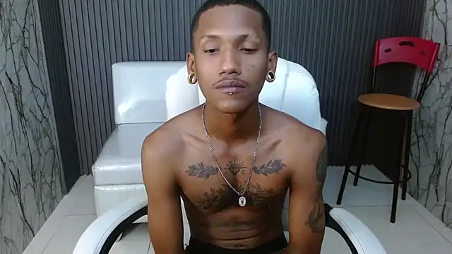 ManSant online show from October 10, 2025, 3:35 pm