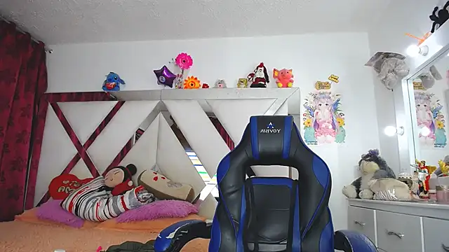 jakson hot online show from February 17, 2025, 11:33 pm