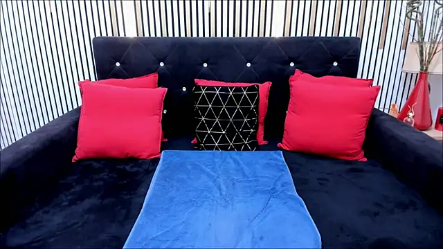 kattsuunnyy online show from November 21, 2025, 8:52 pm