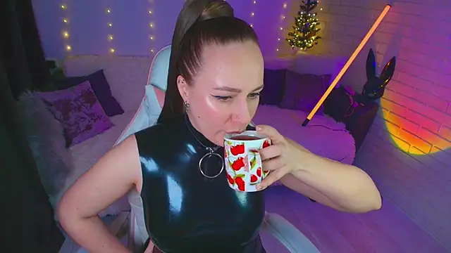 pepper cat  online show from February 28, 2026, 11:48 pm