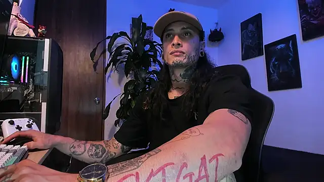 Snapshot of Ryuk_it chatting on November 10, 2025, 2:16 am Ryuk it online show from November 10, 2025, 2:16 am