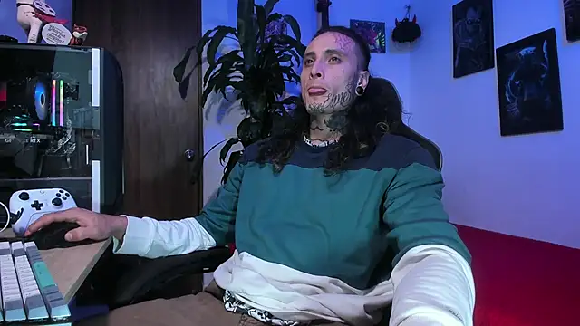 Snapshot of Ryuk_it chatting on November 18, 2025, 1:21 am Ryuk it online show from November 18, 2025, 1:21 am