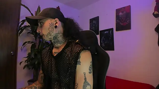 Snapshot of Ryuk_it chatting on September 12, 2025, 1:22 pm Ryuk it online show from September 12, 2025, 1:22 pm