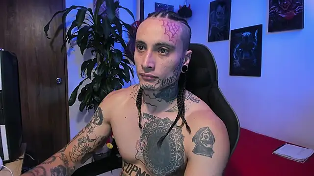 Snapshot of Ryuk_it chatting on November 11, 2025, 2:12 pm Ryuk it online show from November 11, 2025, 2:12 pm