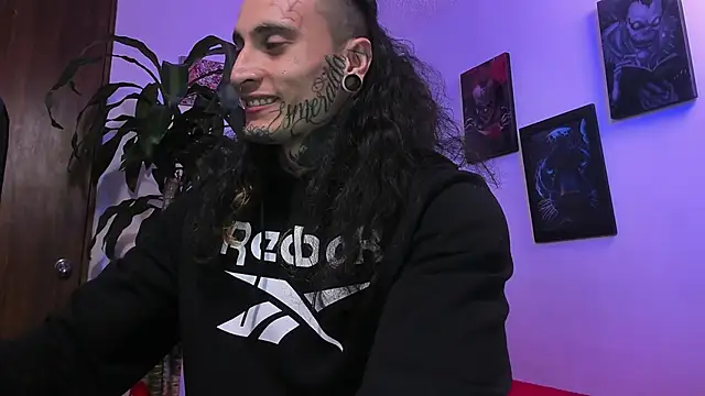 Snapshot of Ryuk_it chatting on November 29, 2025, 1:28 am Ryuk it online show from November 29, 2025, 1:28 am