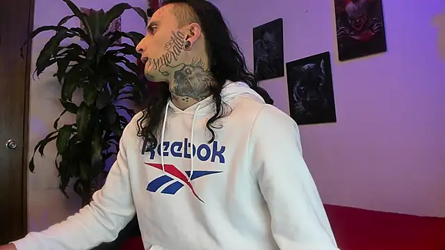 Snapshot of Ryuk_it chatting on October 2, 2025, 1:14 pm Ryuk it online show from October 2, 2025, 1:14 pm