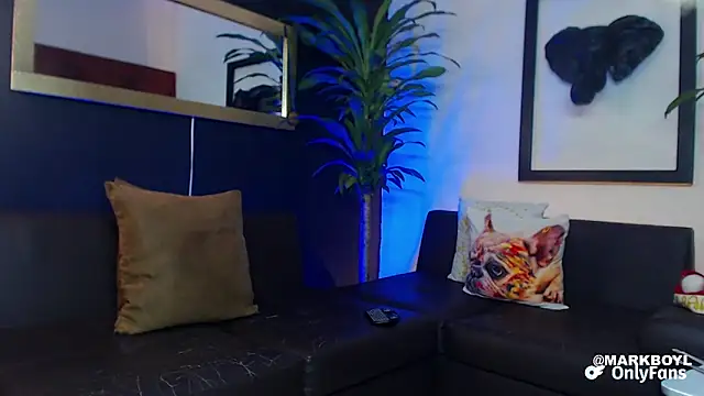 Markboyl online show from December 7, 2024, 1:35 pm