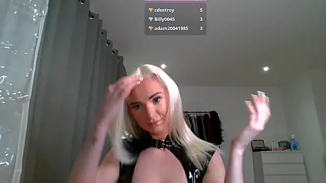 Snapshot of chelseablonde chatting on February 12, 2025, 10:37 pm chelseablonde online show from February 12, 2025, 10:37 pm