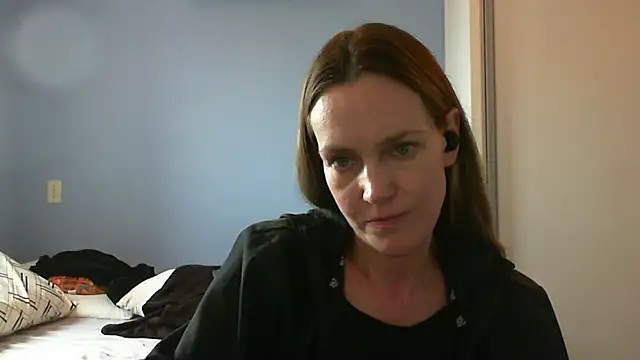 Annylove1 online show from October 1, 2025, 3:38 pm