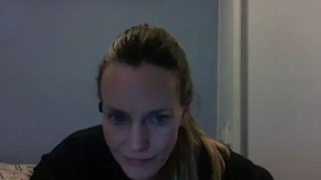 Annylove1 online show from September 25, 2025, 11:00 pm