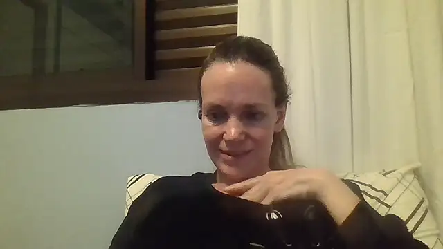 Annylove1 online show from October 1, 2025, 12:06 am