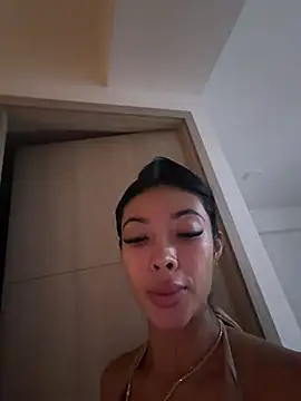 KalaBeckett  online show from April 7, 2026, 10:50 am