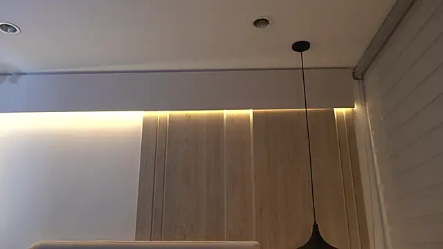 KalaBeckett  online show from April 5, 2026, 12:34 pm