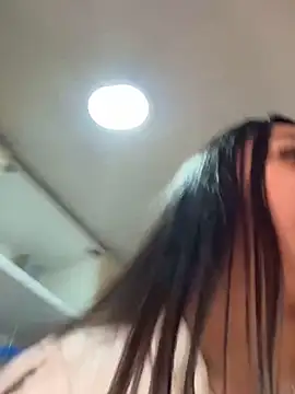 Snapshot of Hannahoff chatting on March 20, 2025, 10:18 pm Hannahoff online show from March 20, 2025, 10:18 pm