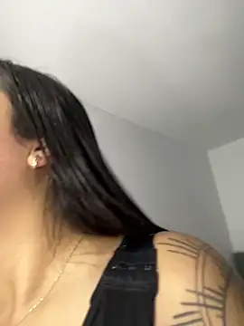 Snapshot of Hannahoff chatting on September 24, 2025, 7:20 pm Hannahoff online show from September 24, 2025, 7:20 pm