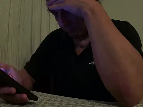 Snapshot of ALPHANDRE chatting on May 22, 2026, 7:34 pm ALPHANDRE online show from May 22, 2026, 7:34 pm