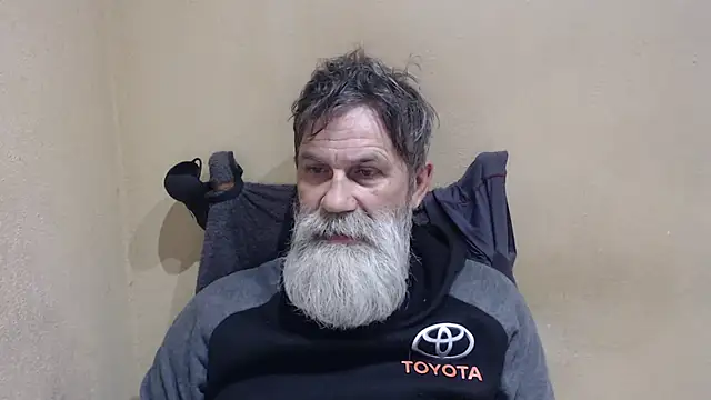 Snapshot of AlexNudo chatting on May 21, 2026, 6:33 am AlexNudo online show from May 21, 2026, 6:33 am