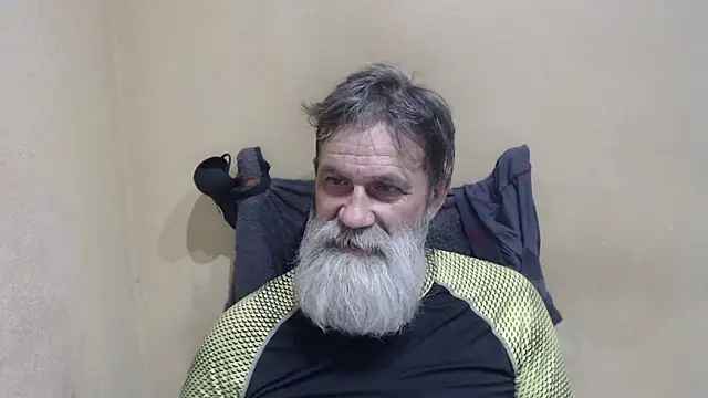 Snapshot of AlexNudo chatting on May 17, 2026, 3:23 pm AlexNudo online show from May 17, 2026, 3:23 pm