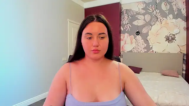 Roxie Bradley online show from November 14, 2025, 7:45 am