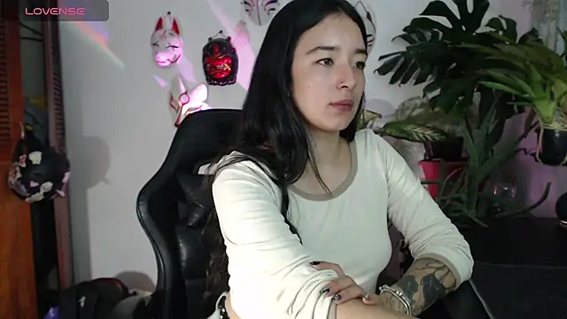 cat salo online show from September 17, 2025, 11:40 pm