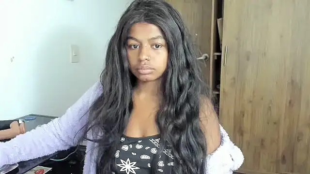 charlott7 online show from March 12, 2025, 11:32 am