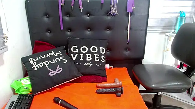 VIOLETTA-HOT online show from February 20, 2025, 11:31 am