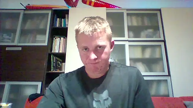 Matttthees online show from September 12, 2025, 9:14 pm