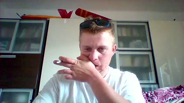 Matttthees online show from September 17, 2025, 3:36 pm