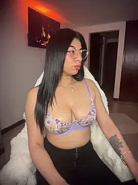 Snapshot of Miaparkerss_ chatting on March 1, 2026, 9:37 pm Miaparkerss online show from March 1, 2026, 9:37 pm