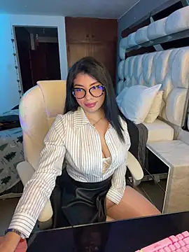 Miaparkerss  online show from March 18, 2025, 12:08 am