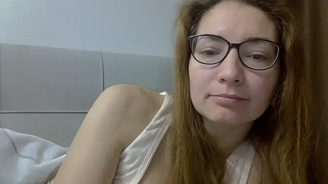 Ashleyspice online show from November 15, 2025, 5:44 am