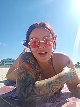 CharletteWebb online show from September 19, 2025, 3:16 pm